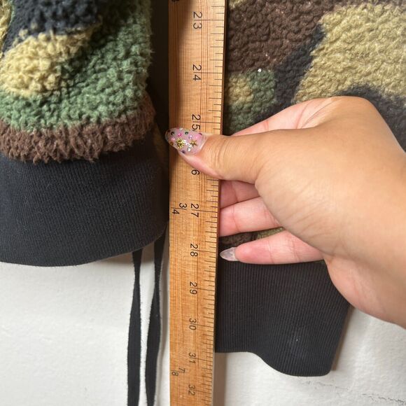 Faith Connexion Camo Sherpa Zip Hoodie Jacket Split Kangaroo Pocket Lace Side SM - Picture 13 of 15